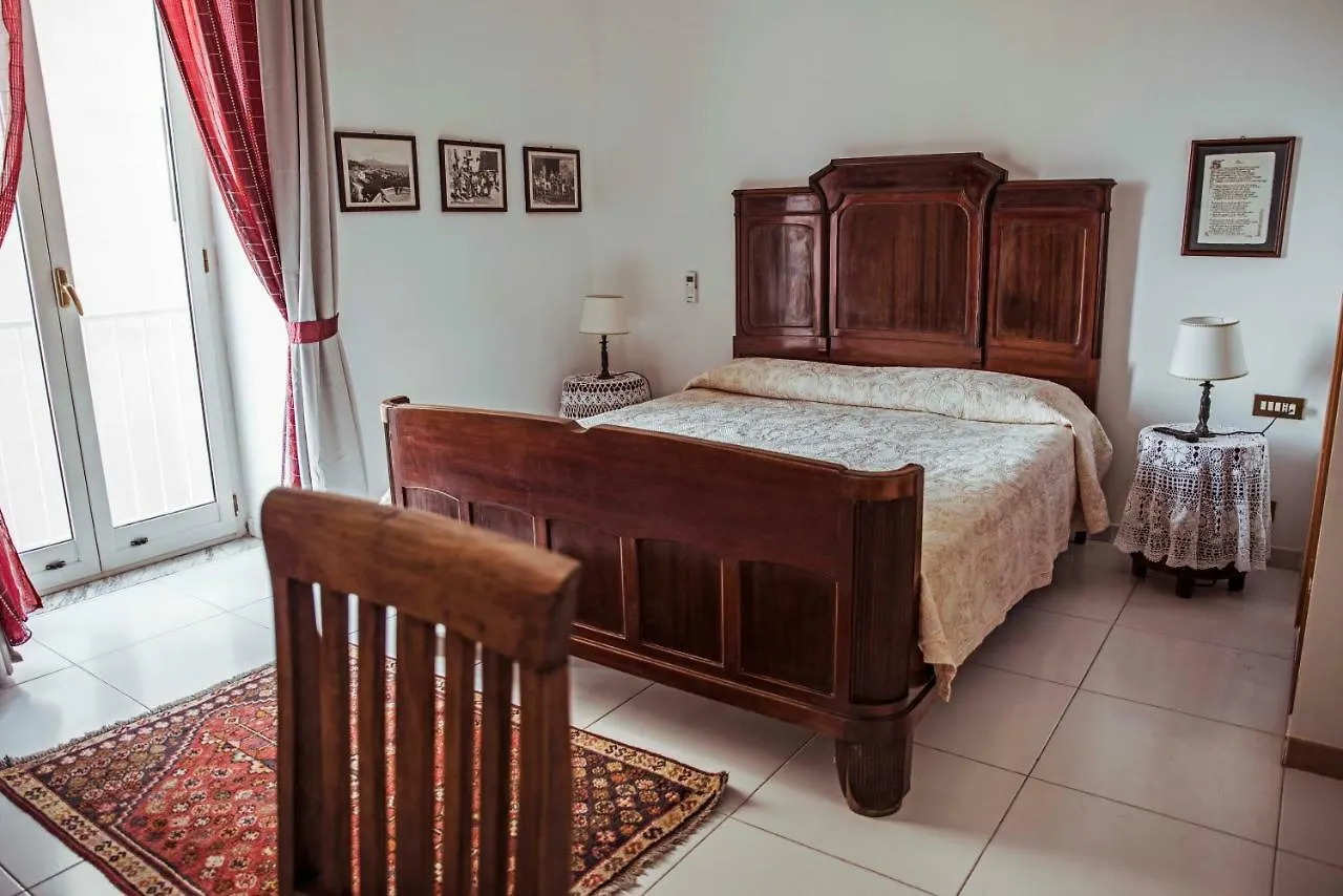Hotel Miracoletti38 Neapel Gasthof