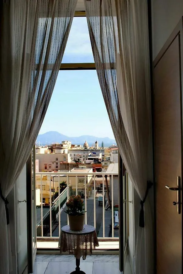 Hotel Miracoletti38 Neapel 2*,